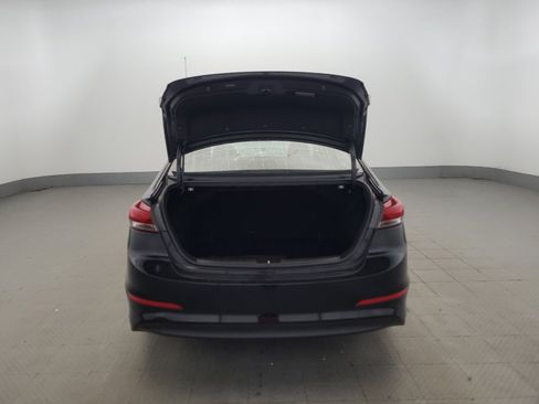Used 2018 Hyundai Elantra SE FWD image 29