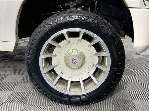 Used 2019 Ford F150 Lariat w/ Equipment Group 502A Luxury AWD/4WD image 10