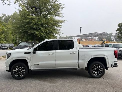 Used 2025 GMC Sierra 1500 AT4 w/ AT4 Premium Package AWD/4WD image 2