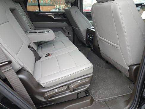 New 2026 GMC Yukon Elevation image 11