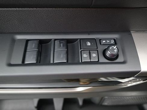 New 2026 Toyota Tundra Limited AWD/4WD image 9