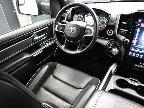 Used 2020 RAM 1500 Laramie w/ Sport Appearance Package AWD/4WD image 24