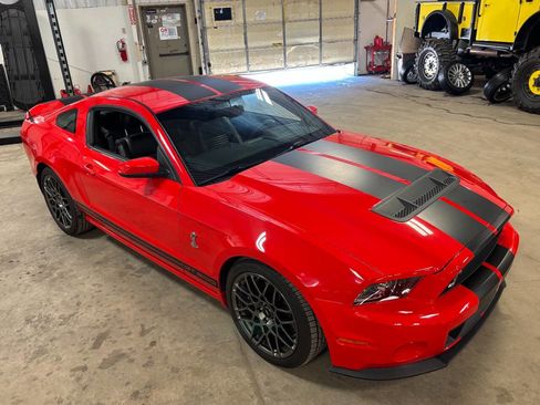 Used 2013 Ford Mustang Shelby GT500 RWD image 22