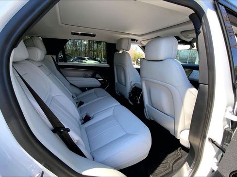 Used 2024 Land Rover Range Rover Sport SE image 19