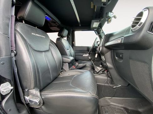Used 2015 Jeep Wrangler Rubicon w/ Power Convenience Group AWD/4WD image 15