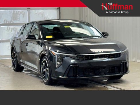 Used 2025 Kia K4 GT-Line w/ GT-Line Sunroof Package image 1