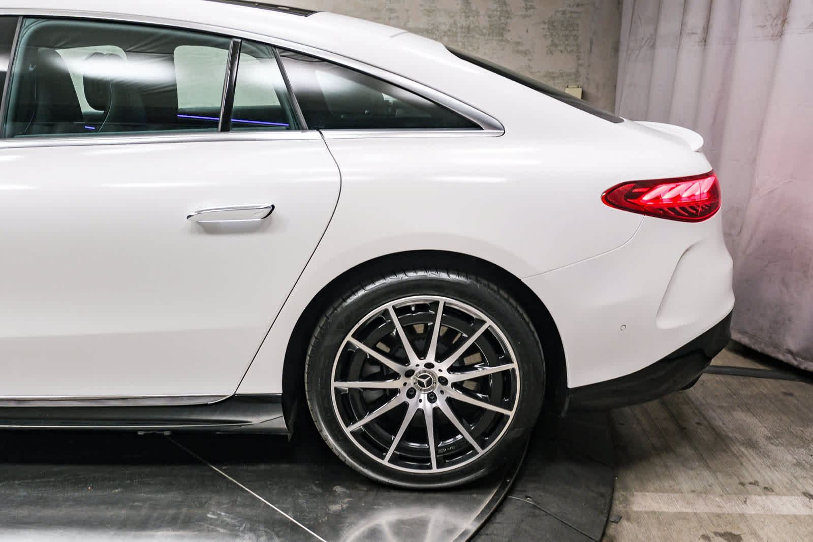 Certified 2023 Mercedes-Benz EQS 580 4MATIC Sedan image 8