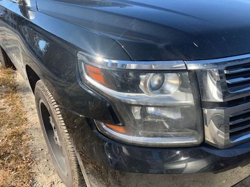 Used 2020 Chevrolet Suburban Premier w/ Premier Plus Edition image 5