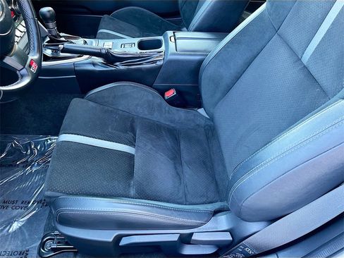 Used 2023 Toyota GR86 Premium image 18