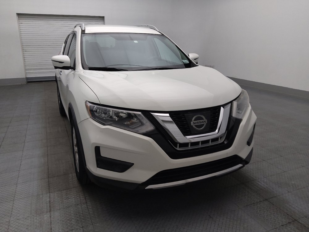 Used 2017 Nissan Rogue SV w/ SV Premium Package FWD image 14