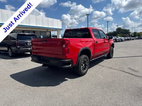 Used 2023 Chevrolet Silverado 1500 ZR2 w/ Technology Package AWD/4WD image 3