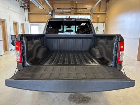 Used 2022 RAM 1500 Big Horn AWD/4WD image 23