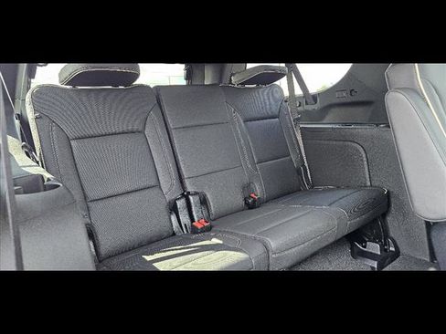 New 2025 Chevrolet Suburban Premier w/ Sun And Tow Package image 12