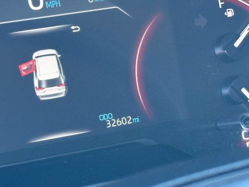 Used 2025 Toyota RAV4 LE AWD/4WD image 20
