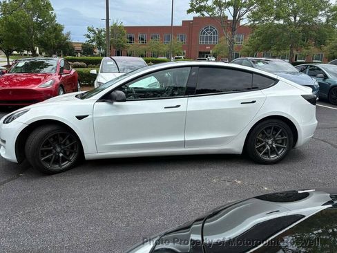 Used 2022 Tesla Model 3 Long Range AWD/4WD image 6
