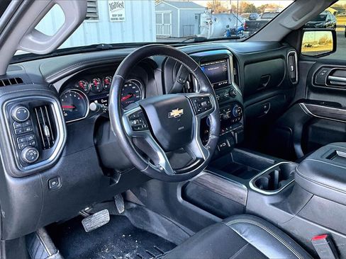 Used 2019 Chevrolet Silverado 1500 LTZ w/ LTZ Convenience Package image 11
