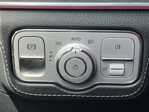 Used 2021 Mercedes-Benz GLS 580 GLS 580 image 14