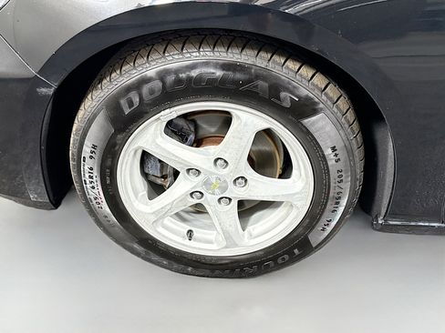 Used 2017 Chevrolet Malibu LS image 38