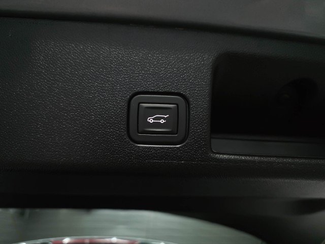 Used 2025 Chevrolet Equinox EV LT w/ Convenience Package II FWD image 39