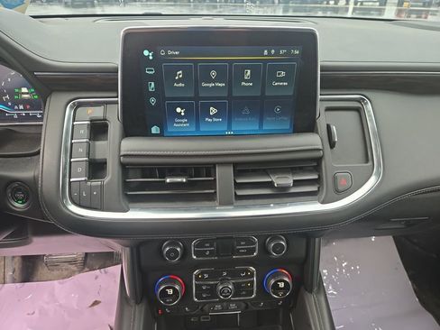 Used 2022 Chevrolet Tahoe LT w/ Luxury Package image 15