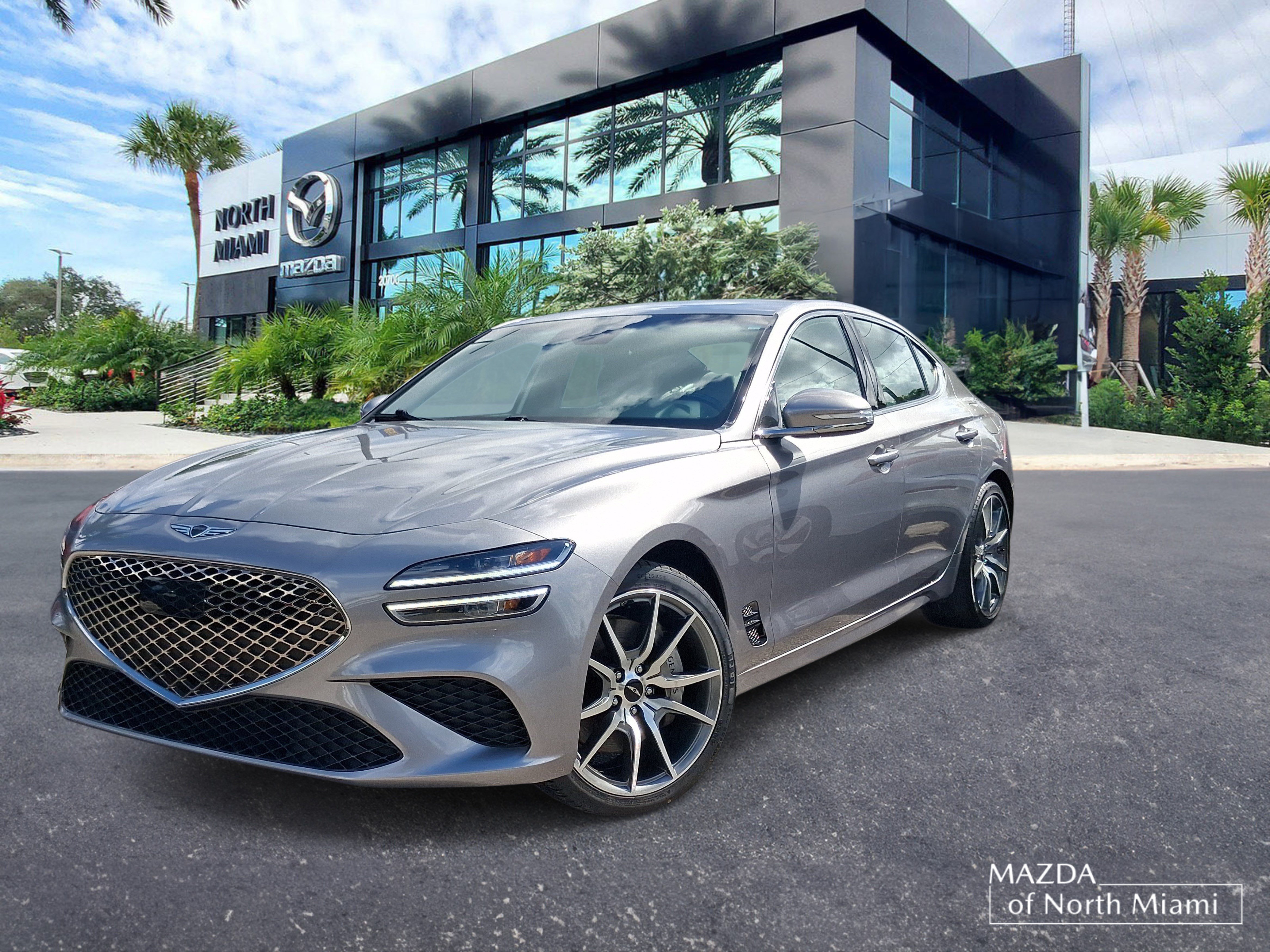 Used 2025 Genesis G70 2.5T RWD image 1