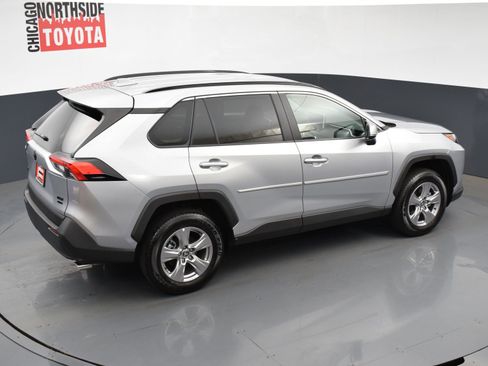 Used 2025 Toyota RAV4 XLE image 19
