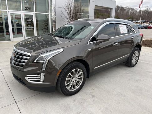 Used 2019 Cadillac XT5 Luxury image 1
