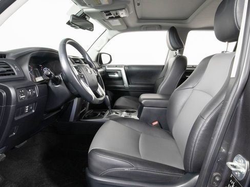 Used 2023 Toyota 4Runner SR5 Premium image 11