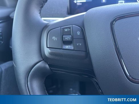 Certified 2025 Ford Mustang Mach-E Premium image 30