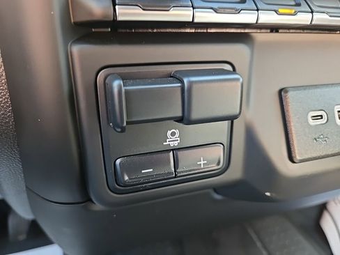 Used 2025 Chevrolet Silverado 1500 Custom AWD/4WD image 69