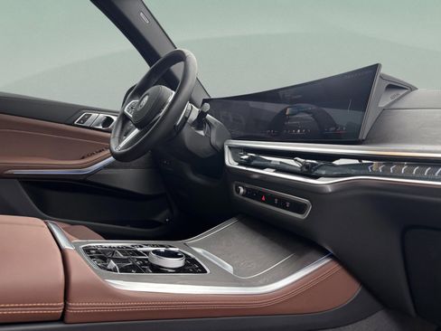 Used 2026 BMW X5 xDrive50e w/ Executive Package image 26