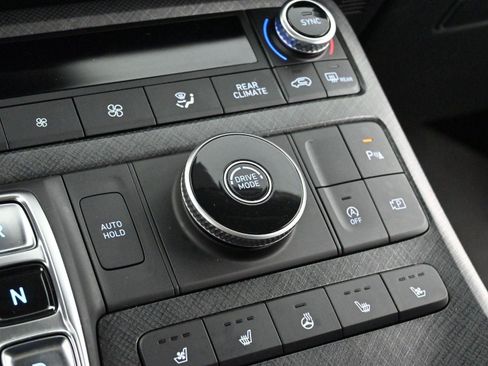 Used 2025 Hyundai Palisade Limited image 23