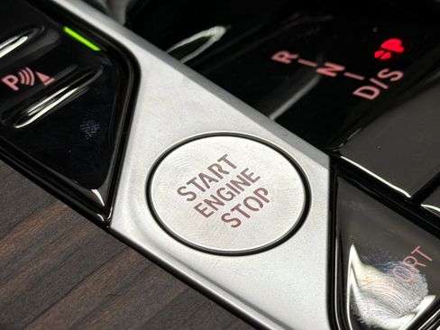 Used 2026 BMW X5 sDrive40i w/ Premium Package image 29