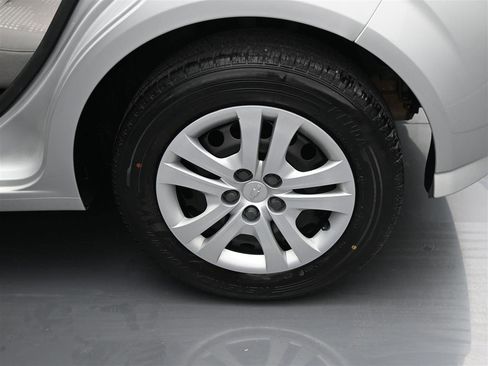 Used 2020 Chevrolet Sonic LT FWD image 20