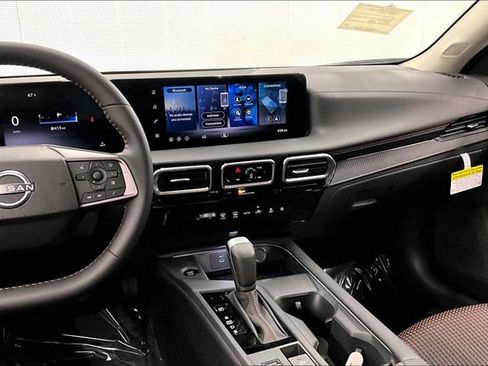 New 2026 Nissan Sentra SR FWD image 8