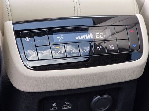 Used 2023 INFINITI QX60 Luxe w/ Performance Audio Package AWD/4WD image 14