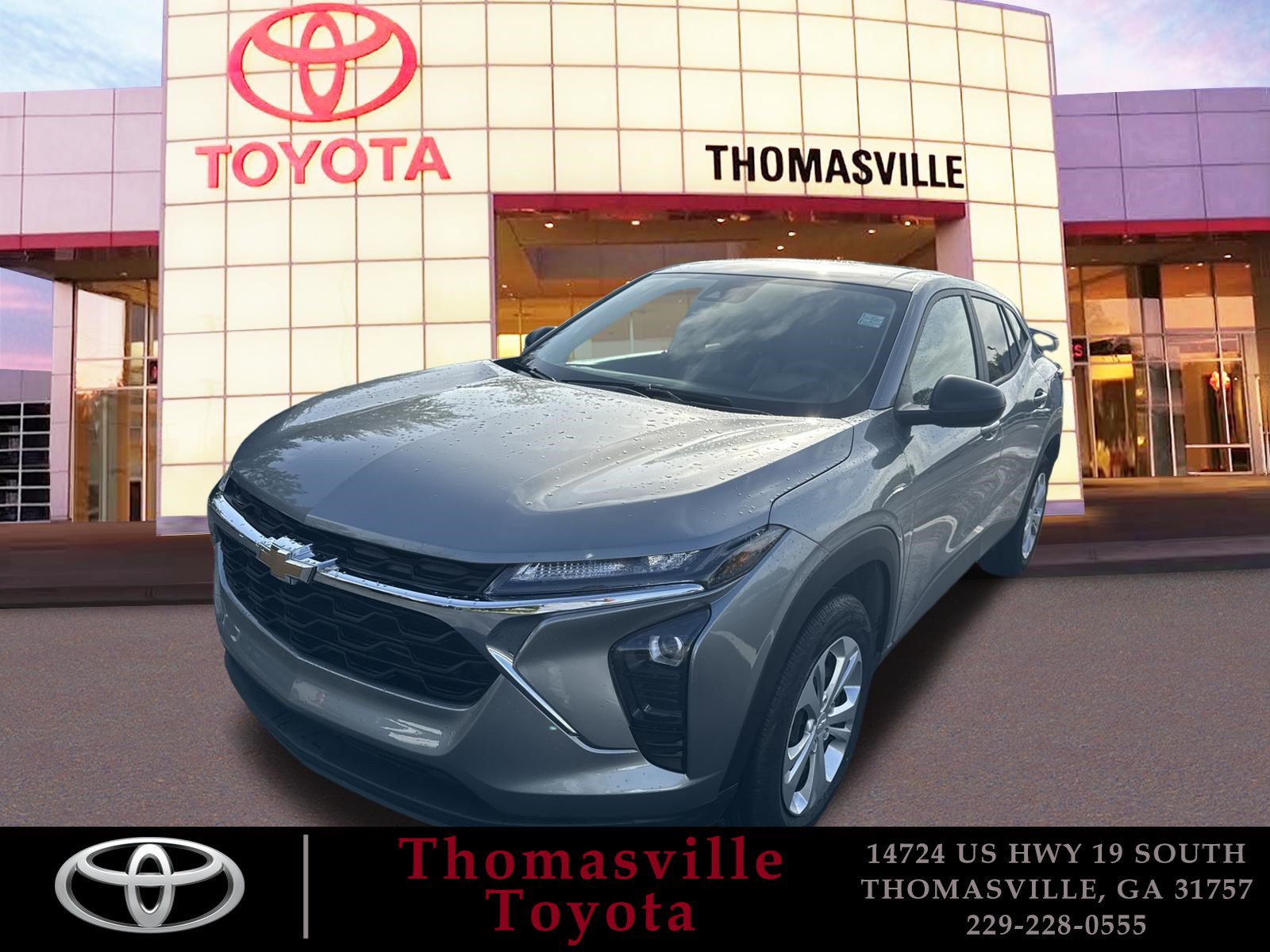 Used 2026 Chevrolet Trax LS FWD image 1