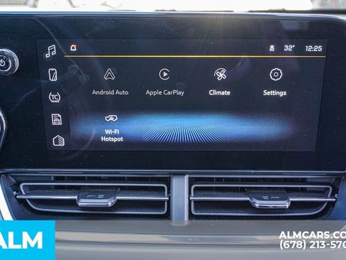 Used 2025 Chevrolet Trax LT w/ LT Convenience Package image 34