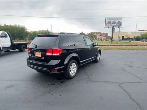 Used 2019 Dodge Journey SE w/ Connectivity Group image 8