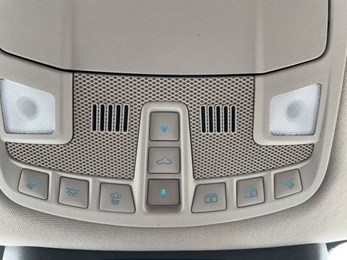 Used 2022 Ford Expedition XLT image 39