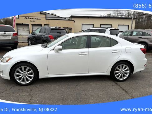 Used 2009 Lexus IS 250 AWD image 4