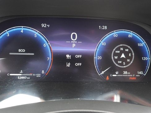Used 2024 Toyota Highlander Platinum FWD image 15