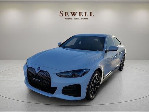 Certified 2026 BMW i4 eDrive40 RWD image 1