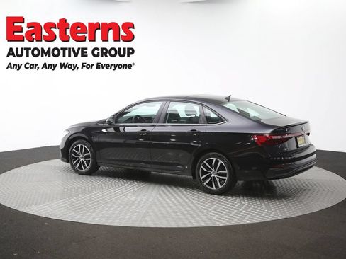 Used 2025 Volkswagen Jetta SE FWD image 63