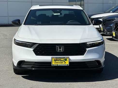 Used 2025 Honda Accord Sport image 8