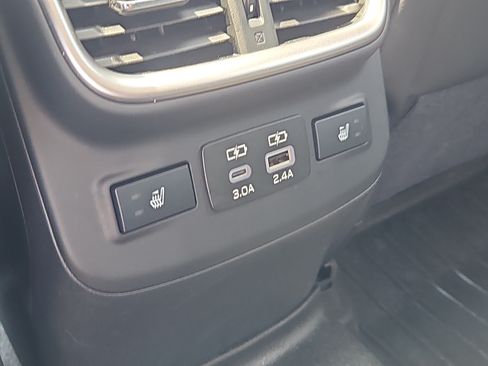 Used 2024 Subaru Outback Limited AWD/4WD image 16