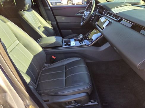 Used 2022 Land Rover Range Rover Velar S image 16