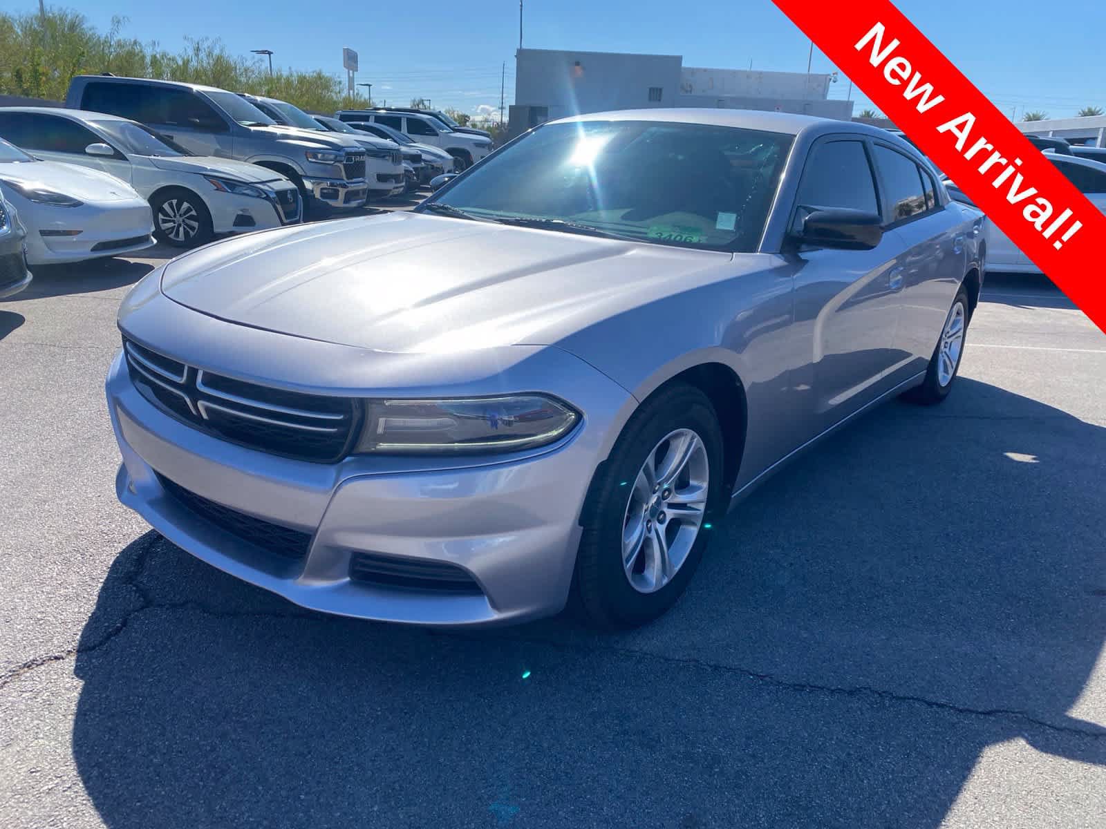 Used 2015 Dodge Charger SE w/ Popular Equipment Group RWD image 1