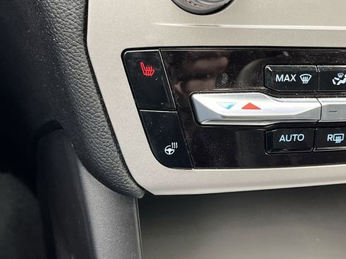 Used 2023 Ford Explorer XLT w/ Equipment Group 202A image 26