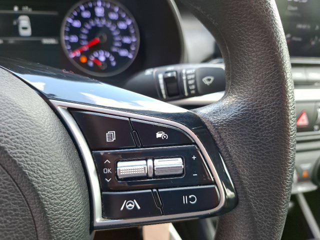 Used 2023 Kia Forte LXS FWD image 19